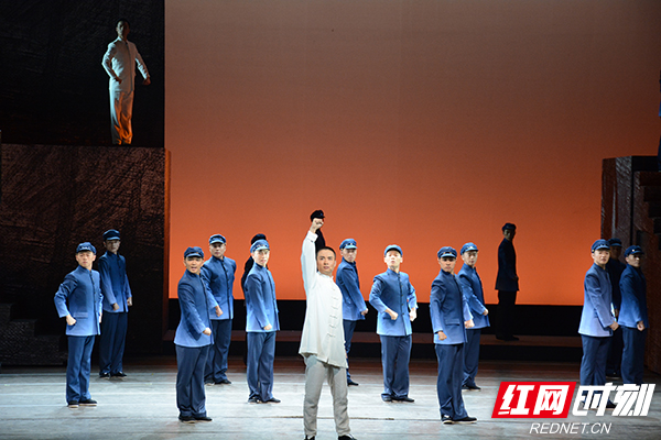 红网——SUNBET申搏推出大型原创音乐剧《风华正茂》