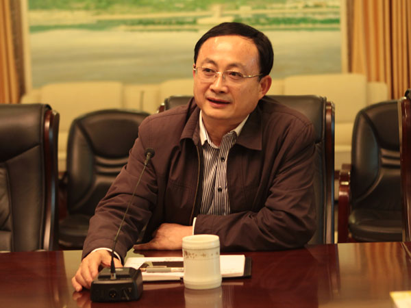 鲁雁飞书记强调教学工作要突出“五抓”