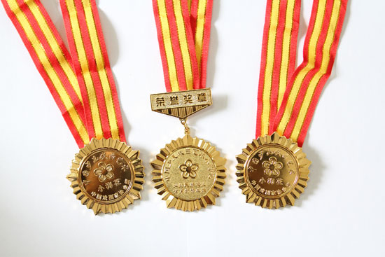 我院在戏曲“小梅花”总决赛摘金夺银