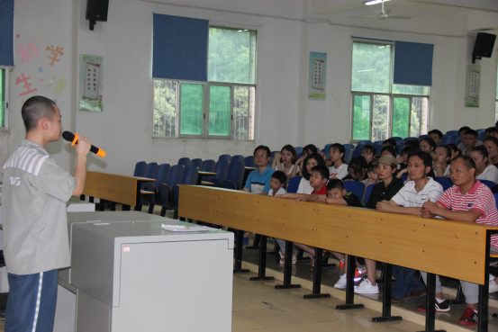 戏剧系、音乐系开展“两学一做”学习教育