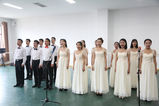 影视系举行声乐、形体阶段性教学汇报