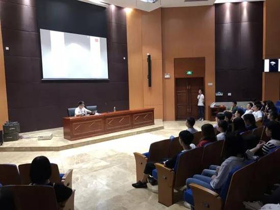 《灯光的镜头语言、大型节目色彩传达和管理》