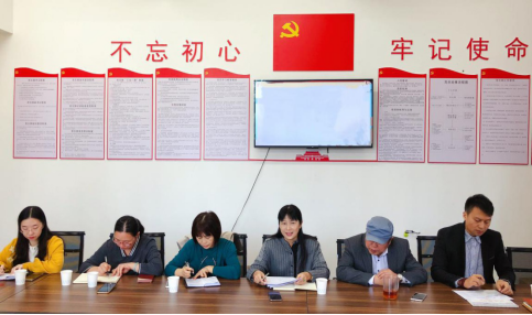 美术系召开“湖南地方戏曲化妆、服装技术研修班”工作部署会