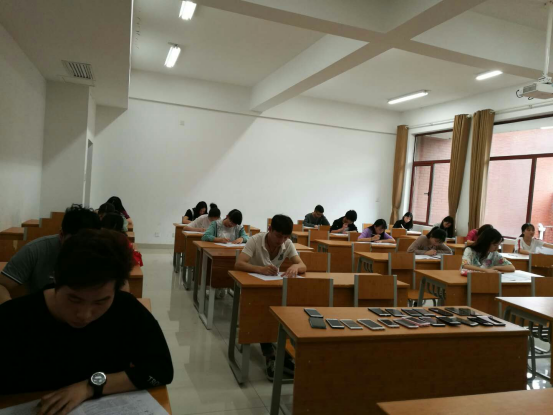 思政课部举办学习十九大精神知识竞赛