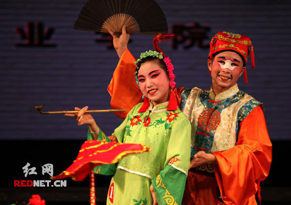 红网 —梨园新秀长沙竞技（组图）