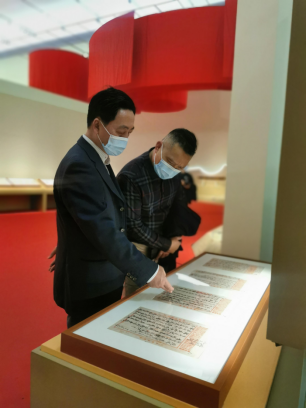 戏剧系党支部开展主题党日活动