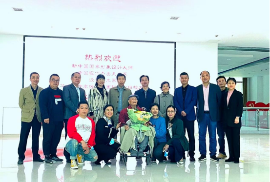 忆峥嵘岁月 谱湖艺新章​​​——艺术巨匠周令钊一行到访艺职院