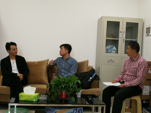 借力专业公司建设学院“校友大数据”——发展规划处与杭州友笑网络公司洽谈校友平台建设事宜