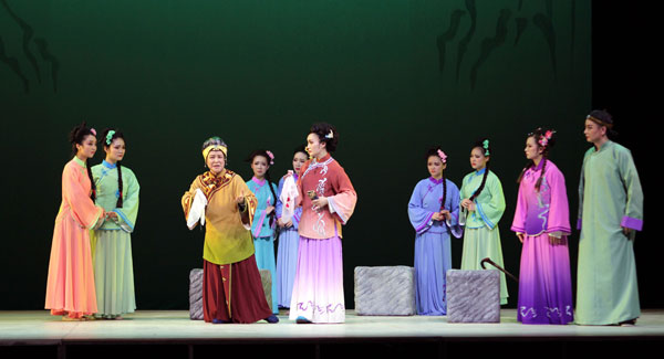 我院原创湘剧高腔《书香天下》惊艳首秀