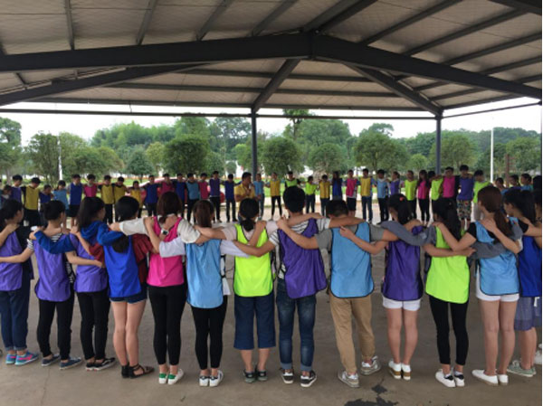 学院团学会组织开展素质拓展与培训交流活动