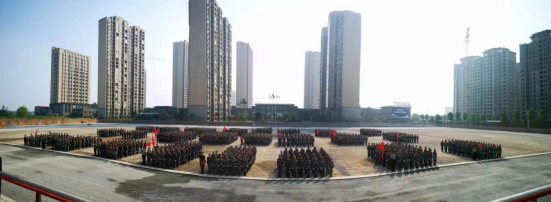 青春奋斗 强国有我——学院举行2021级新生军训总结大会暨开学典礼