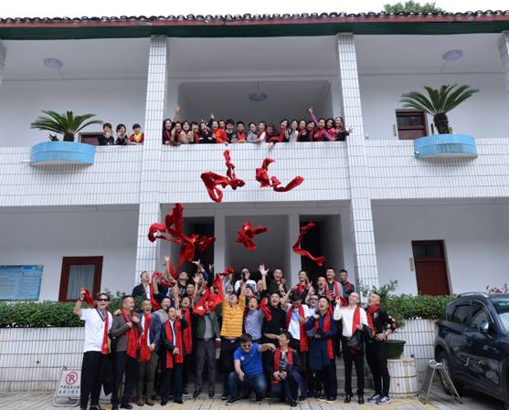 阔别母校三十载 今日艺院喜聚首