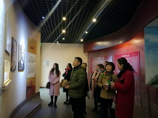 教务党支部开展“讲奉献，有作为”专题学习