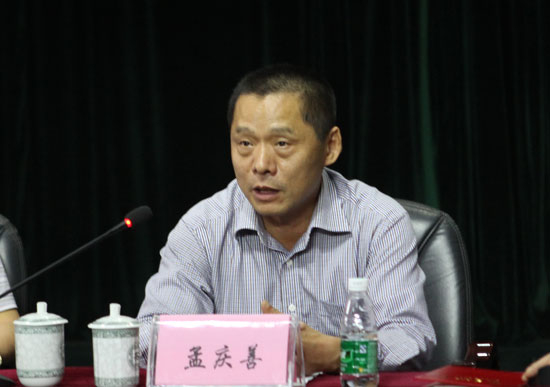 学院隆重召开庆祝第29个教师节暨表彰先进座谈会