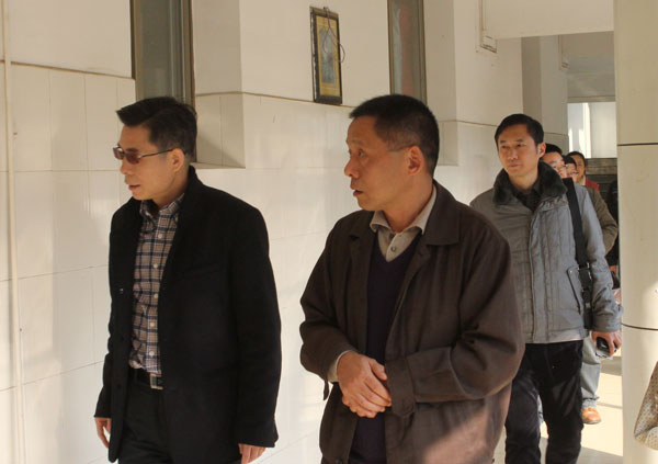 省文化厅副厅长孟庆善来学院南、北院检查安全工作