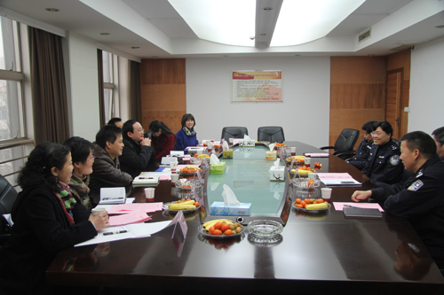 院长鲁雁飞一行考察省内新升本院校