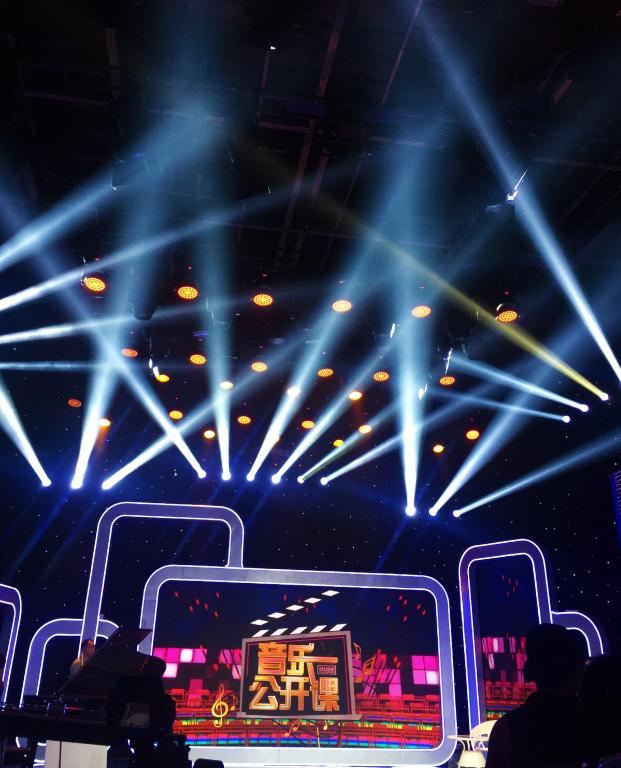 “湖南大筒传人”蔡霞作客央视音乐频道音乐公开课