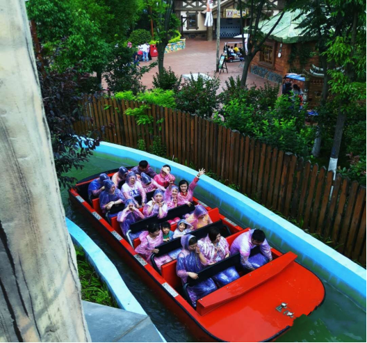 舞蹈系团学会开展创建文明高校素质拓展活动