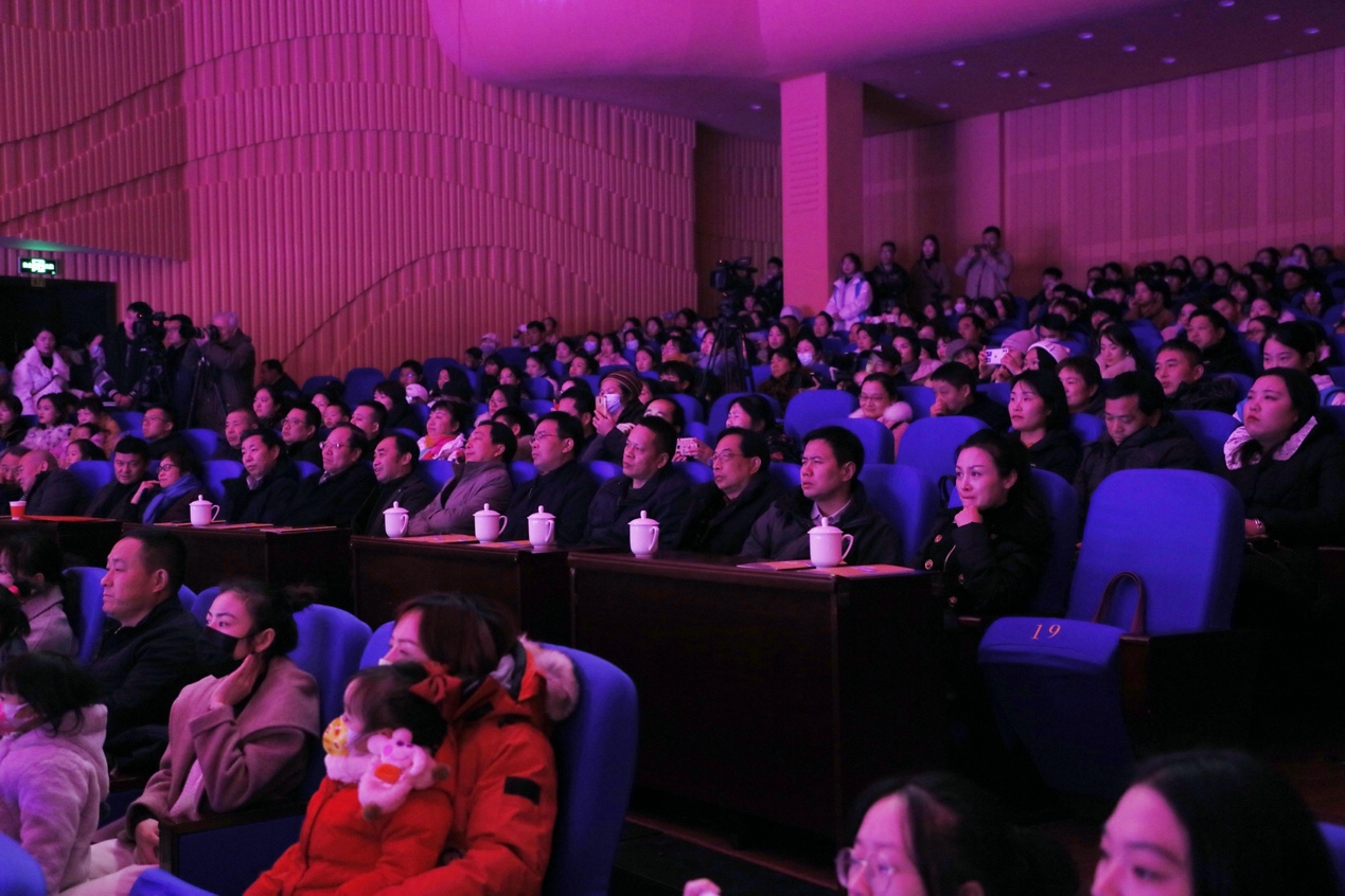 小荷初露亮锋芒  未来可期勇破浪 ——学院2021届毕业设计优秀作品展演圆满落幕