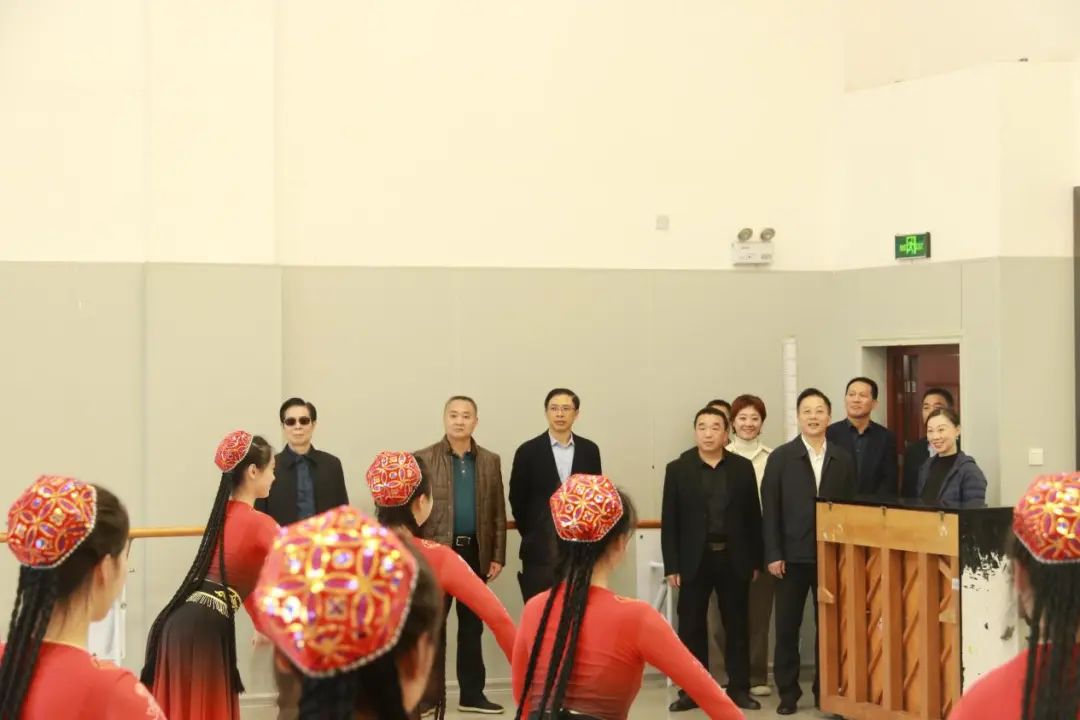 夏智伦厅长来校调研指导