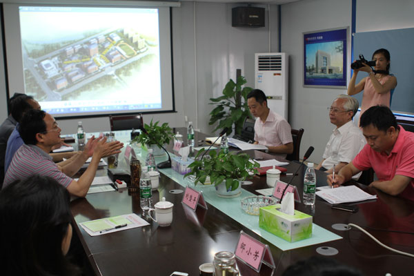 省委宣传部常务副部长李发美一行来我院新校区视察