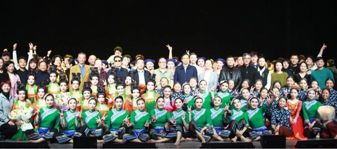 湖艺舞蹈学院毕业生传雅韵古风承时代新风