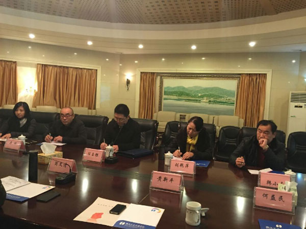 陕西艺术职业学院副院长任玉银一行来我院考察交流