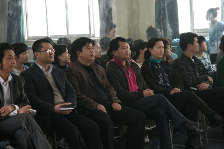 南方舞校陈军校长一行访问我院