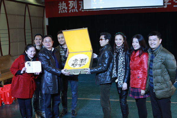 1993届花鼓科毕业班学生回母校